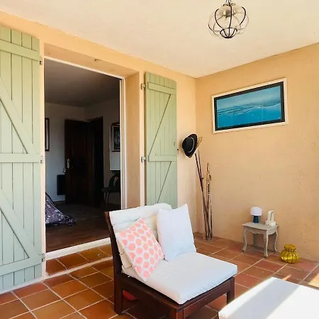 Willa Laurent-bord De