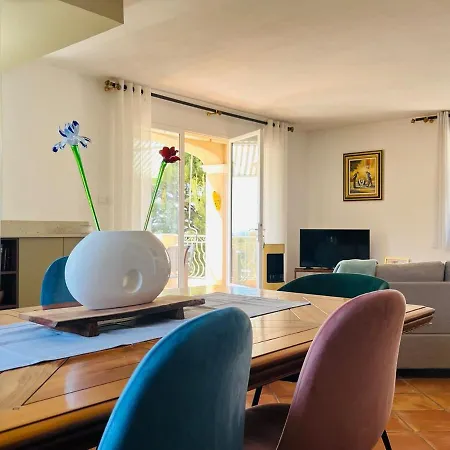 Willa Laurent-bord De *