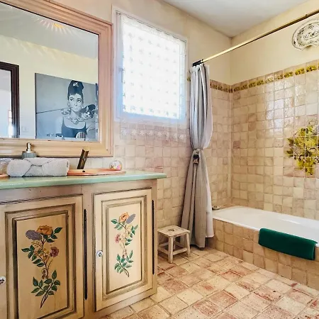 Willa Laurent-bord De