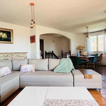 Willa Laurent-bord De *